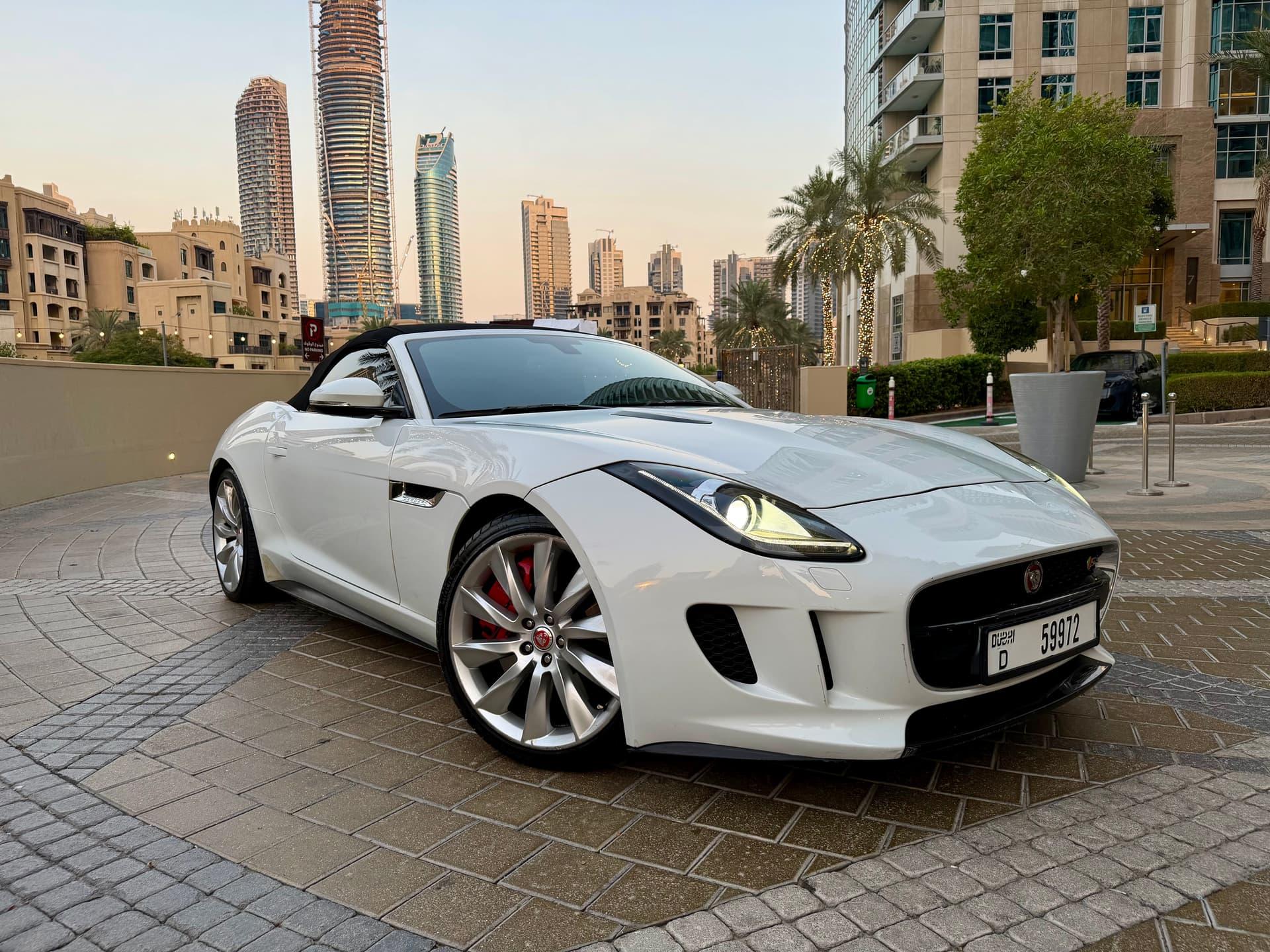 Jaguar F-TYPE V8 2015 GCC | Excellent Condition - view 2