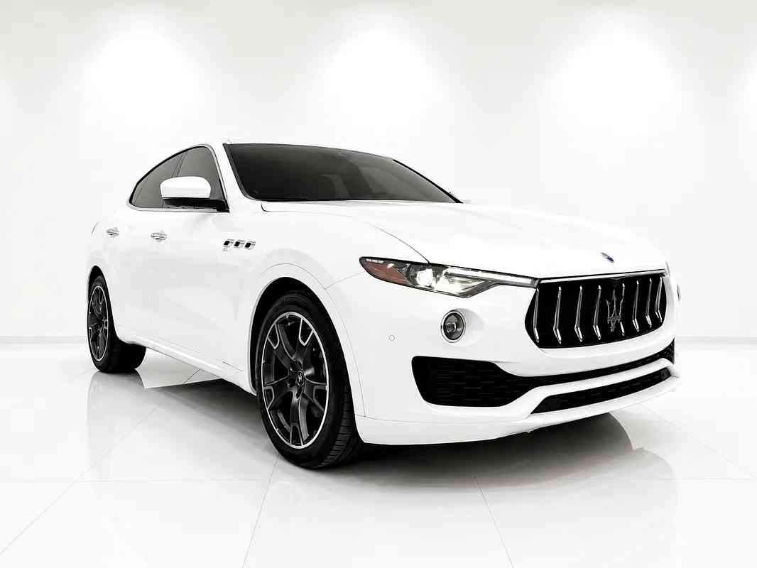 2021 Maserati Levante Base in Dubai