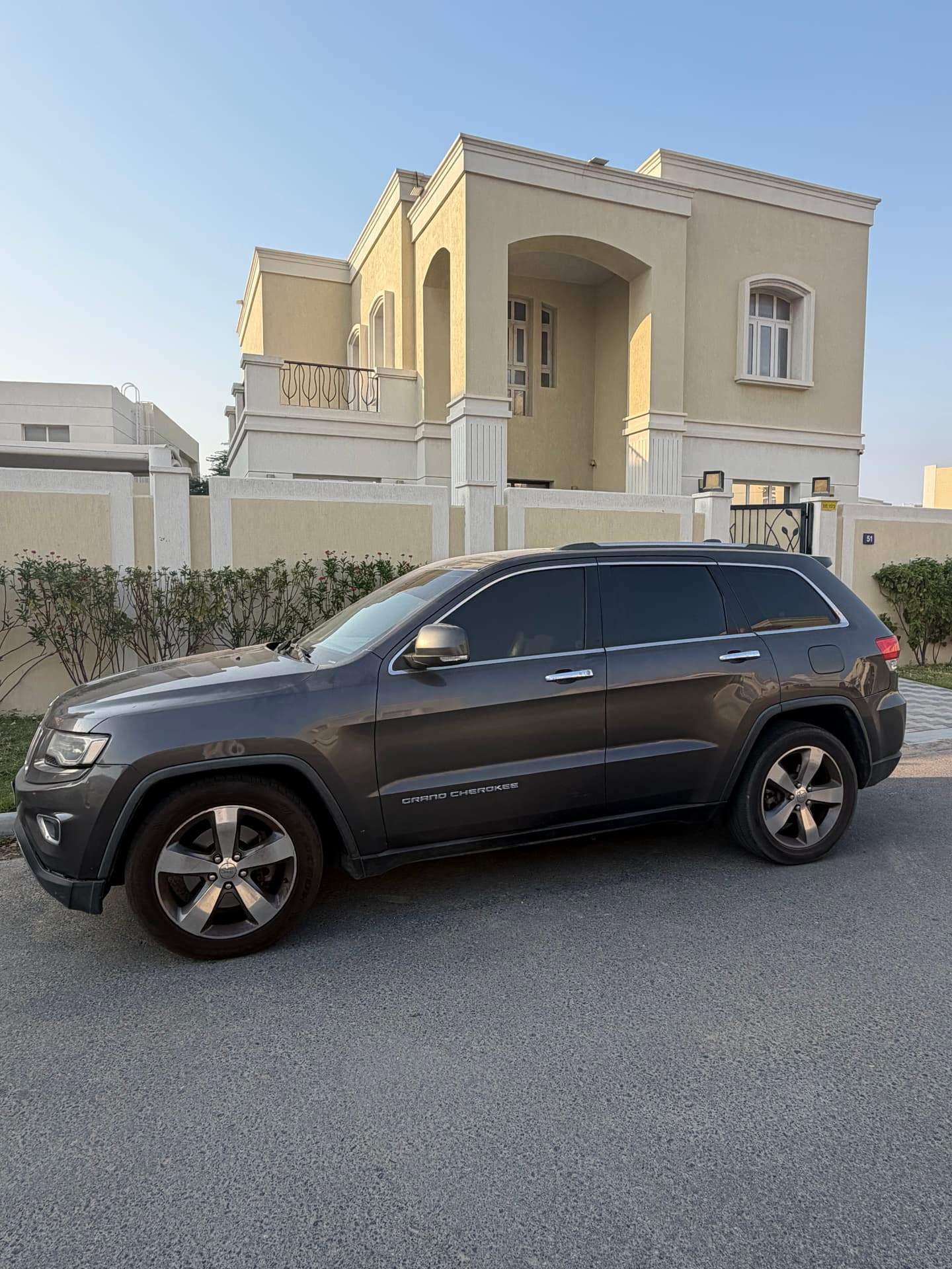 2014 Jeep Grand Cherokee Limited in Dubai
