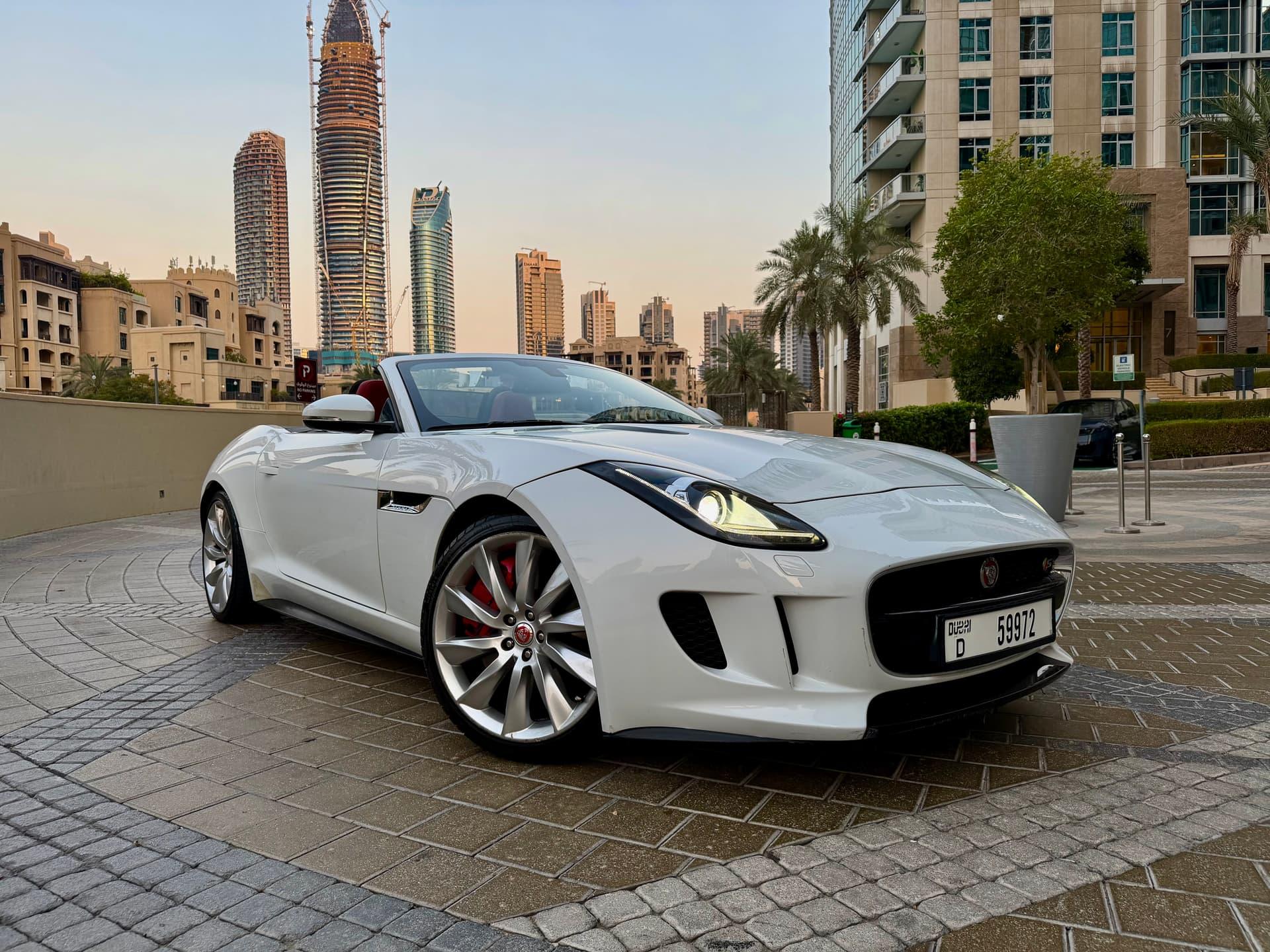 Jaguar F-TYPE V8 2015 GCC | Excellent Condition - view 6