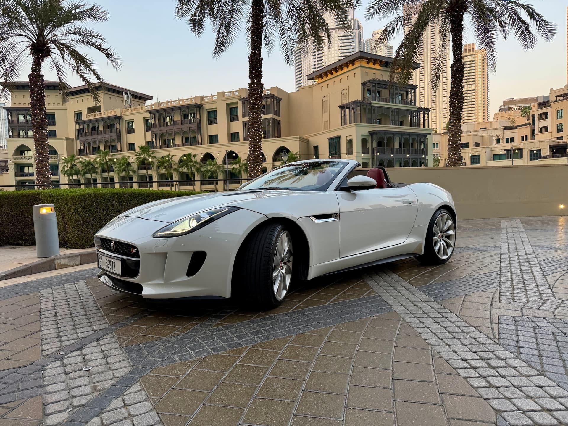 Jaguar F-TYPE V8 2015 GCC | Excellent Condition - view 1